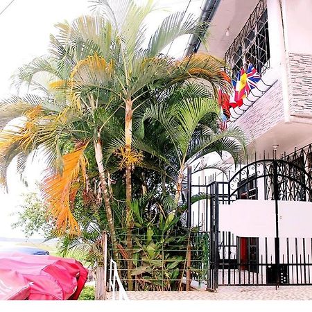 Hostal Maravilla Amazonica イキトス エクステリア 写真